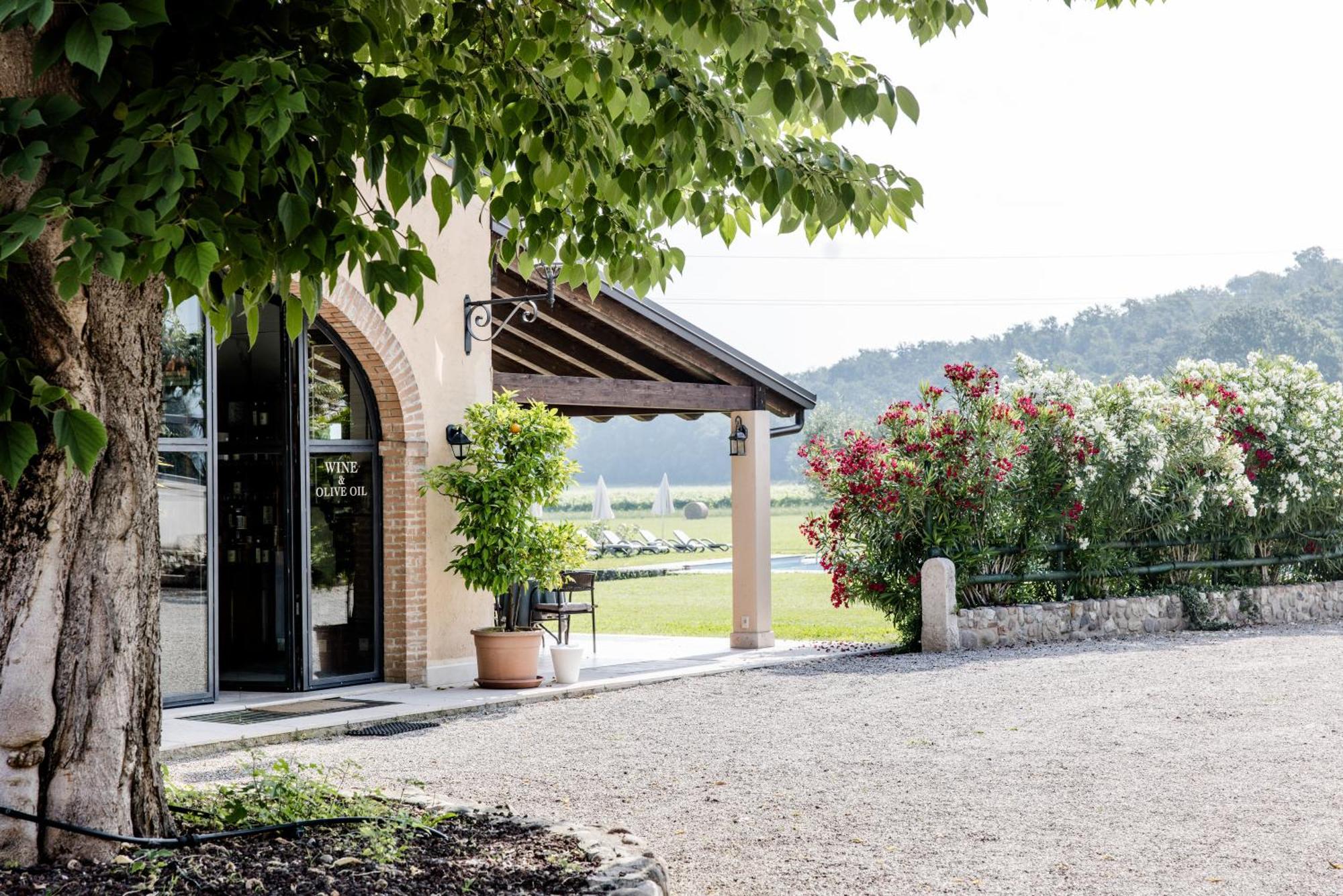Agriturismo Sambuco Пастренго Екстериор снимка